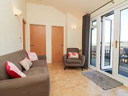 15 Manleigh Park