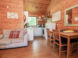 1 Manleigh Park