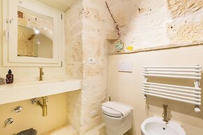 3224 Trulli Almaviva by Perle di Puglia