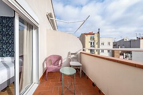 AinB Barcelona Sants Apartments