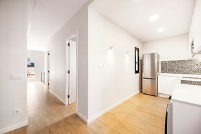 AinB Barcelona Sants Apartments