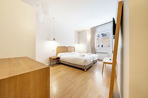 AinB Barcelona Sants Apartments