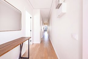AinB Barcelona Sants Apartments