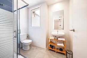 AinB Barcelona Sants Apartments