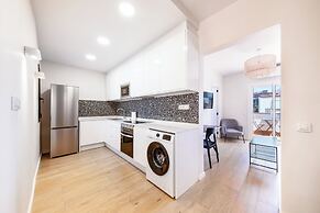 AinB Barcelona Sants Apartments