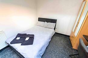 Ground Floor Cosy Studio Close to the City