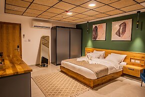 Goland Hotel