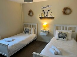 Farmyard Inn Youlgreave