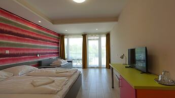 Colors Holiday Hotel