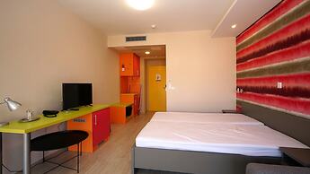 Colors Holiday Hotel