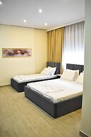 Hotel Delmar