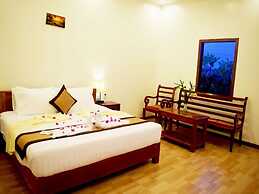 Crystal Hotel