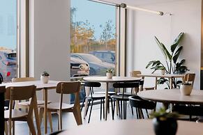 YOTEL Geneva Lake