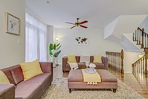 Urban Retreat A Modern 5BR Townhouse