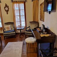 Olivia 1845 Guest House