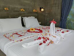 Damnak Borey Resort