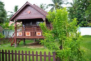 Damnak Borey Resort
