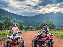 Damnak Borey Resort