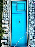 Damnak Borey Resort