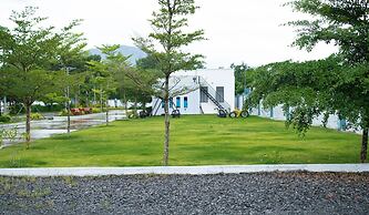 Damnak Borey Resort