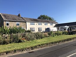 Warlands-Farm Guest-House