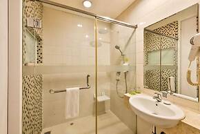 MaxOneHotels Premier Melawai