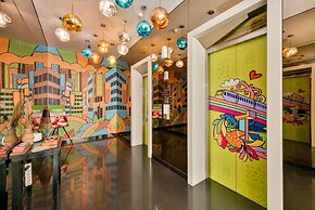 MaxOneHotels Premier Melawai