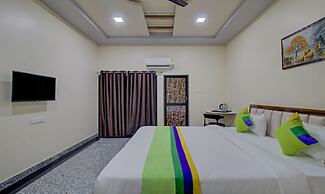 Treebo Royal, Chandrapur