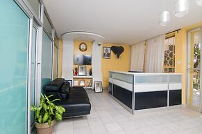 Orangestar Lodge