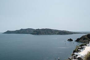 Nano Oia Canaves