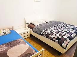Chillax Rooms
