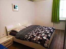 Chillax Rooms