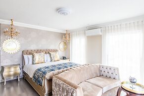 Dolphin Bay Boutique Hotel and Spa