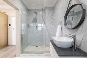 Dolphin Bay Boutique Hotel and Spa