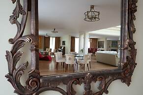 Elaia Mega Mansion