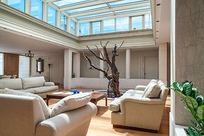 Elaia Mega Mansion