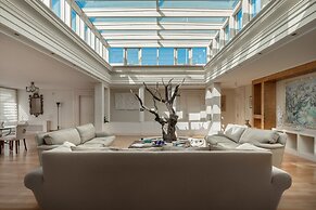 Elaia Mega Mansion