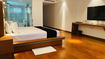 Mazarine Surf Suites