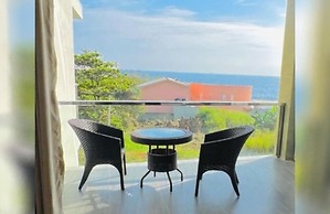 Mazarine Surf Suites