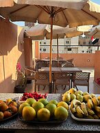 Pyramids Road Guest House
