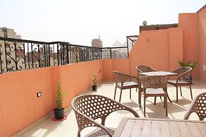 Pyramids Road Guest House