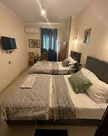 Pyramids Road Guest House