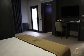 Aram Otel