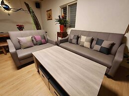 BeiHe Village BnB
