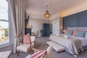 Carrick Rooms