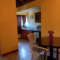 COZY'S BANDB