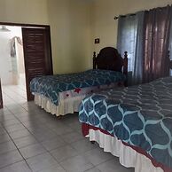 COZY'S BANDB