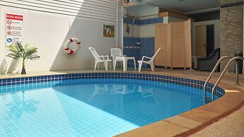 Lime Hotel