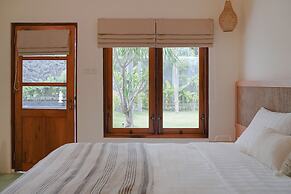 Roots Hotel Senggigi