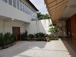 Roots Hotel Senggigi